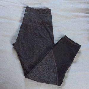 Athleta Capri leggings