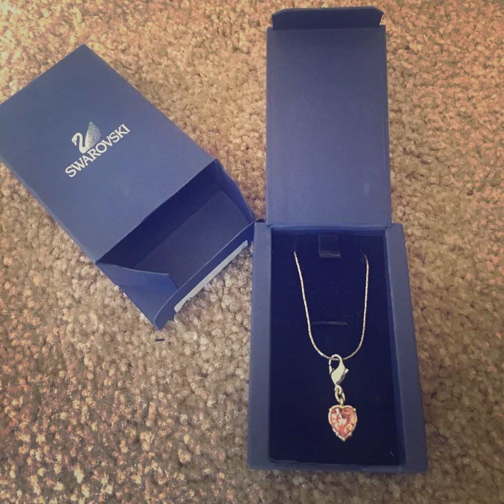 SWAROVSKI pink heart pendant necklace