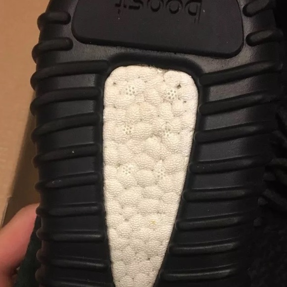 SOLD Yeezy pirate 2016 size 11 authentic - Picture 6 of 6