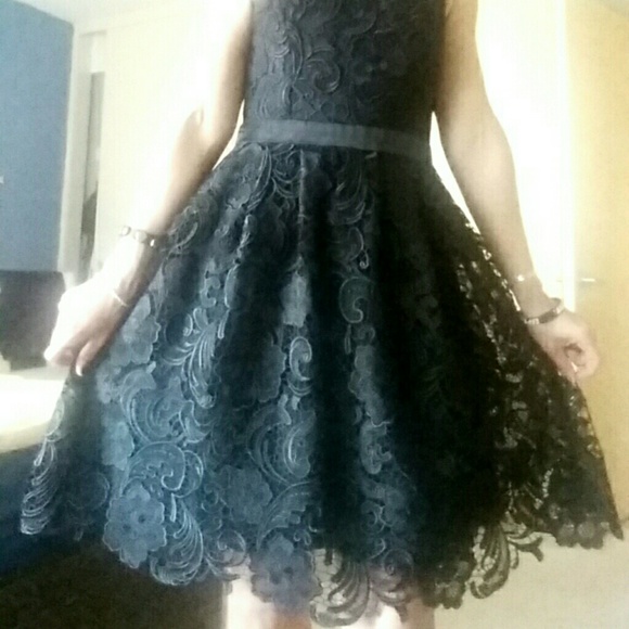 Aidan Mattox Dresses & Skirts - Stunning Lace Evening Dress. Size 8
