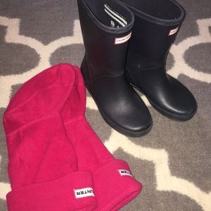 KIDS HUNTER BOOTS size 12 (matching boot socks)