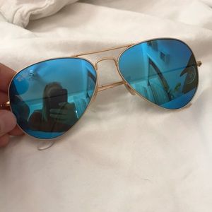 Blue flash polarized ray bans