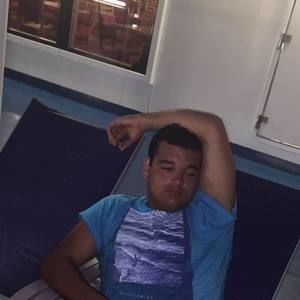 Meet your Posher, Chris