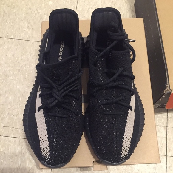Oreo Yeezys - Picture 3 of 7
