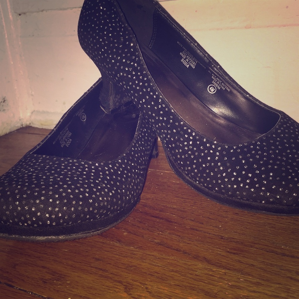Sparkly Black Pumps