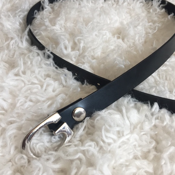 Guess - Picture 2 of 2