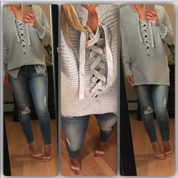 Tops - Last🍁New🍁Lace up front ribbed sweater