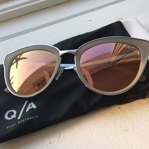 Quay sunglasses (GENTLY USED)