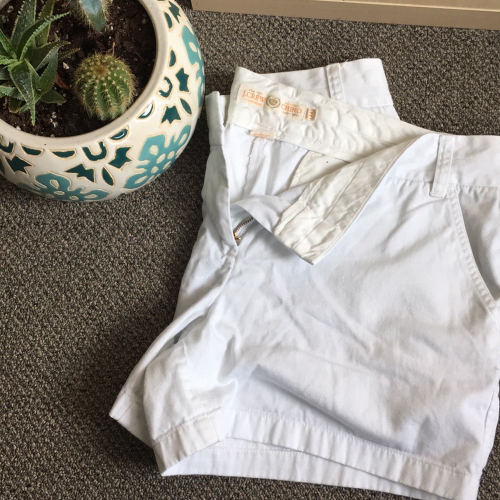 5 in JCrew white shorts