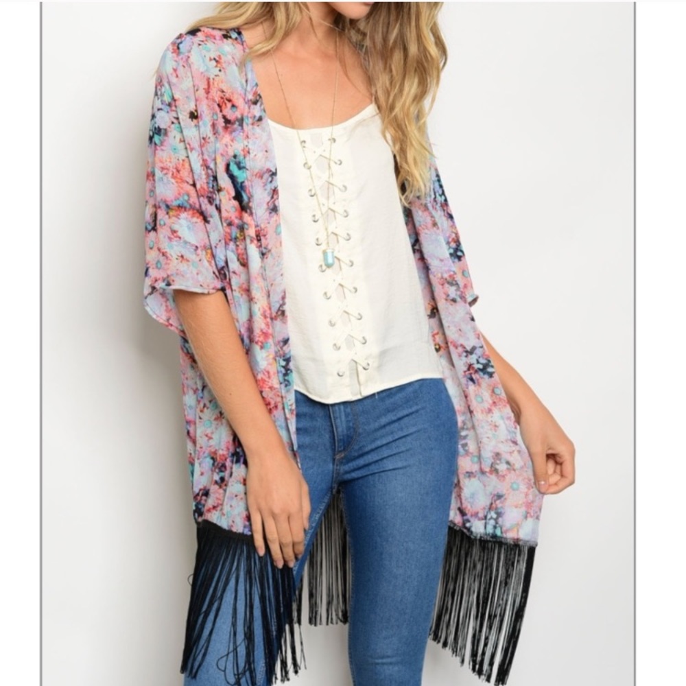 🆕2 LEFT HOST PICK 1/10 Lilac Floral Fringe Kimono