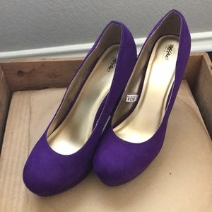 Mossimo Purple suede platform heel size 10