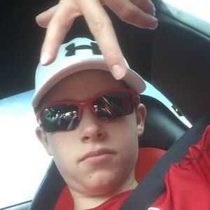 Meet your Posher, Cade