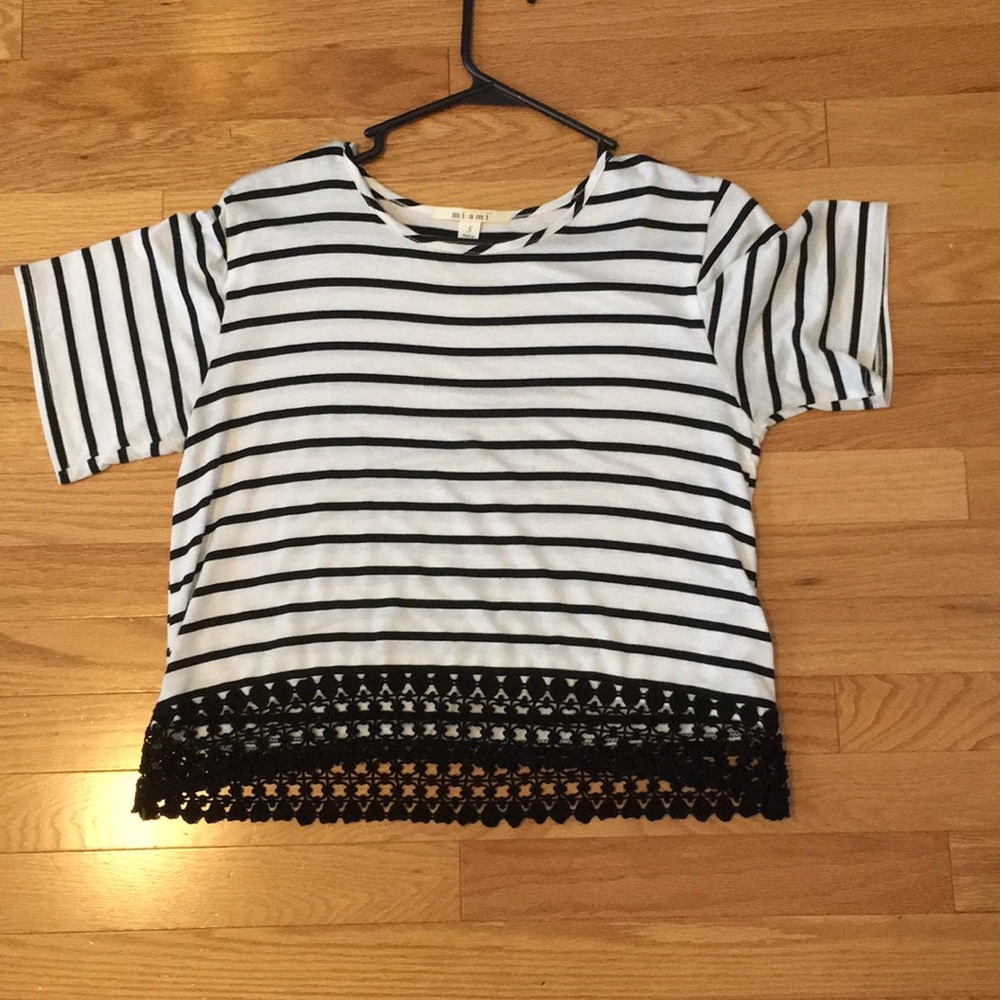 Cute striped top
