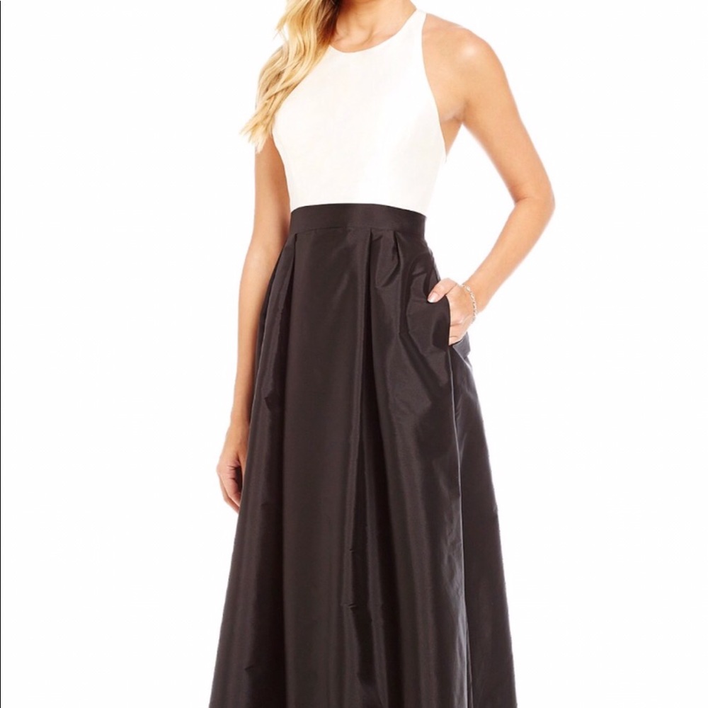 Adrianna Papell Black & White Formal