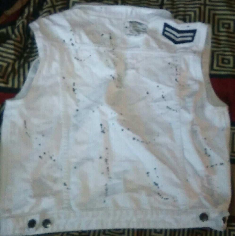 Vest - Picture 2 of 2