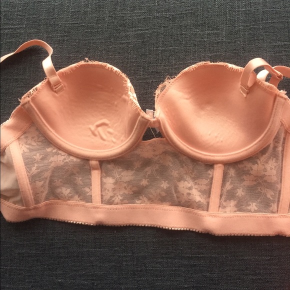 Sexy pink bra! Small strapless optional! 💋 - Picture 6 of 6