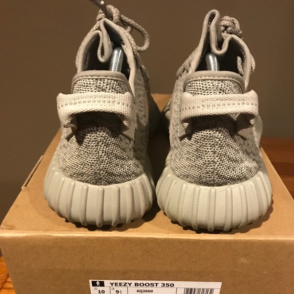 Moon Rock Yeezys - Picture 4 of 7