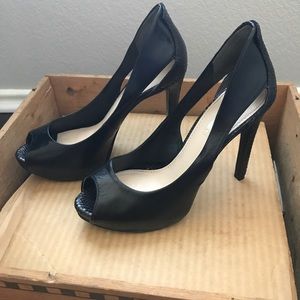 Guess platform heels 10