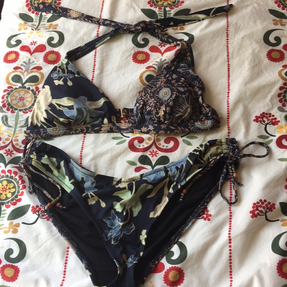 Banana Republic swim set