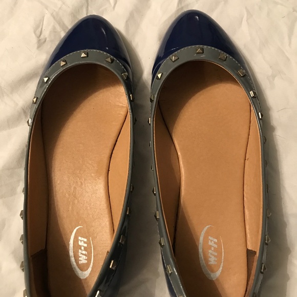 Wi-Fi Blue and Grey Studded Flats 💙 Size 9 - Picture 3 of 4