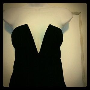 Strapless deep plunge romper