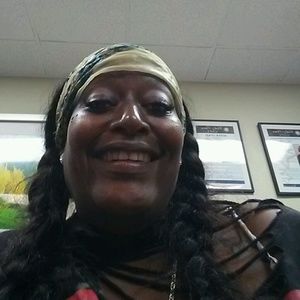 Meet your Posher, Alicia