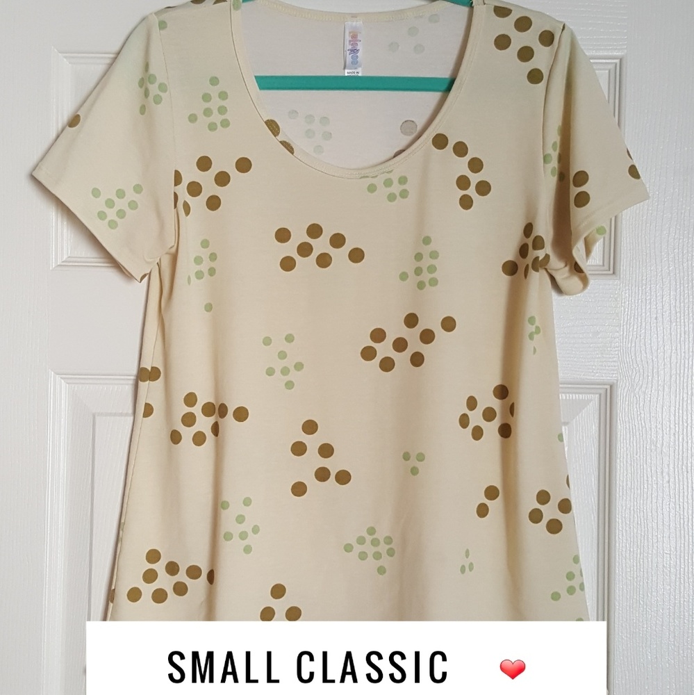 LuLaRoe Classic Tee Size Small