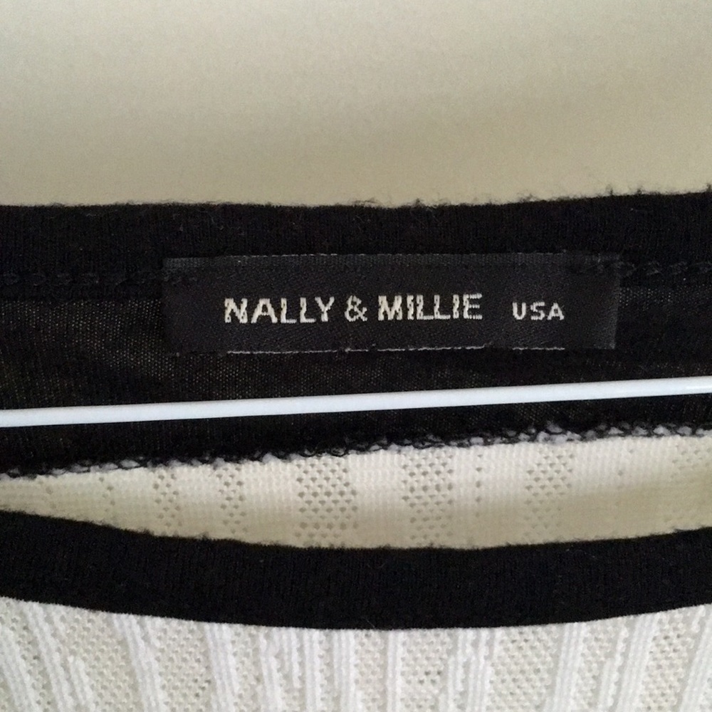 Nally & Millie black and white 3/4 sleeve top - Picture 2 of 3