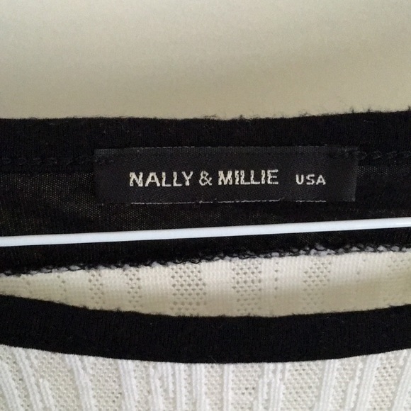 Nally & Millie black and white 3/4 sleeve top - Picture 2 of 3