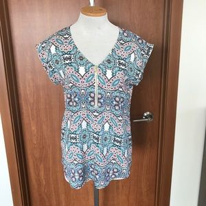 Express short sleeve paisley zipper front top