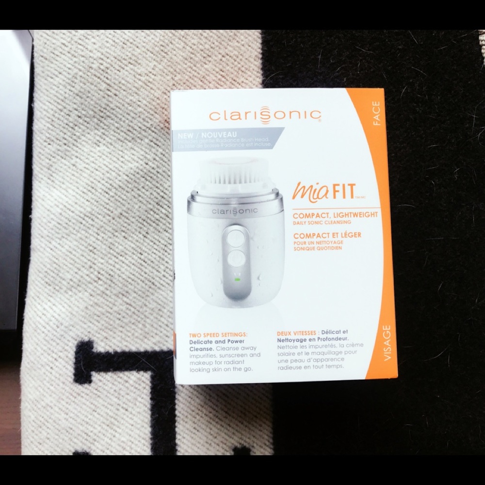 Brand new CLARISONIC mia fit
