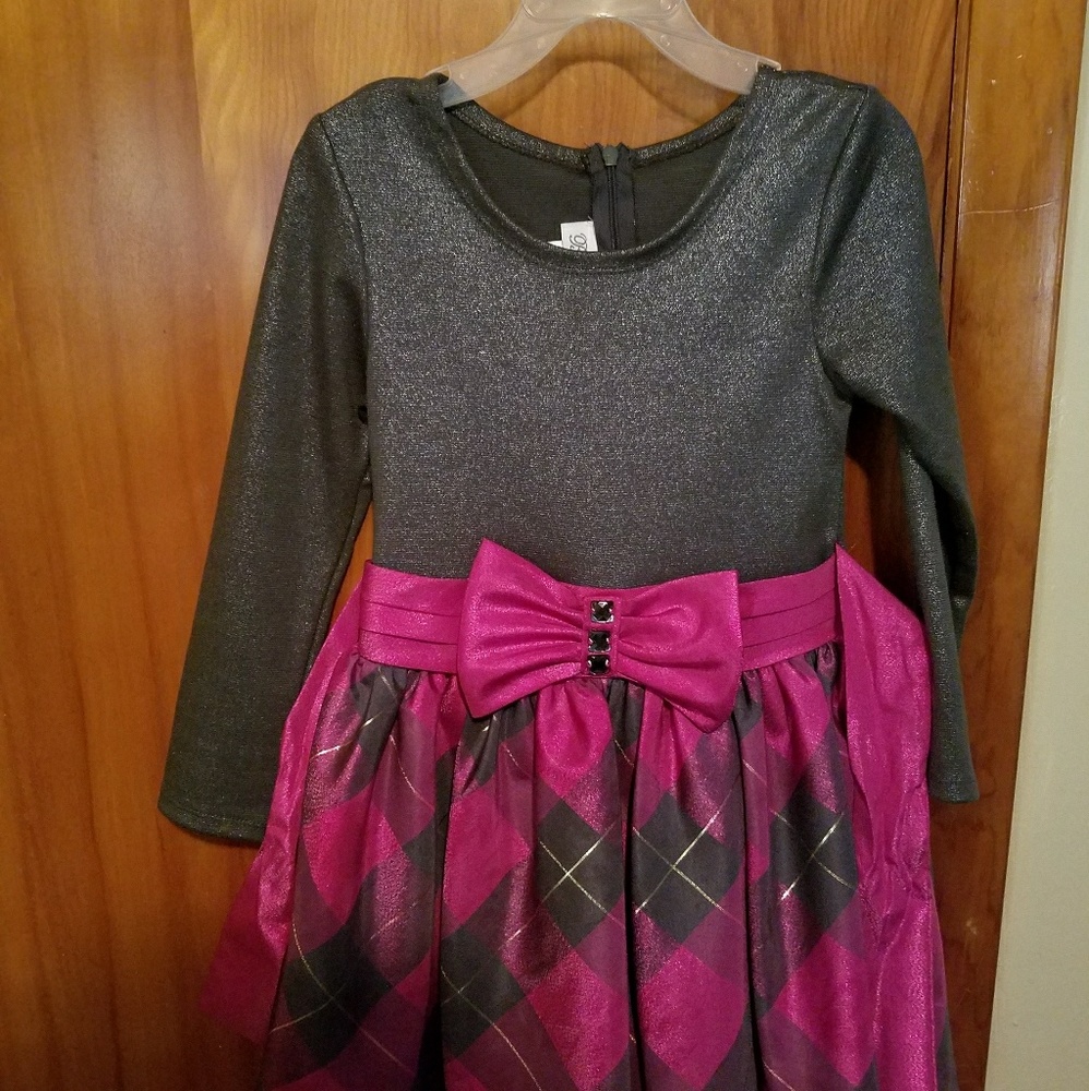 Girls dress  size 6