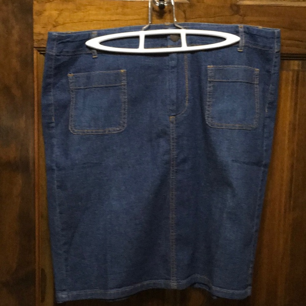 Denim skirt