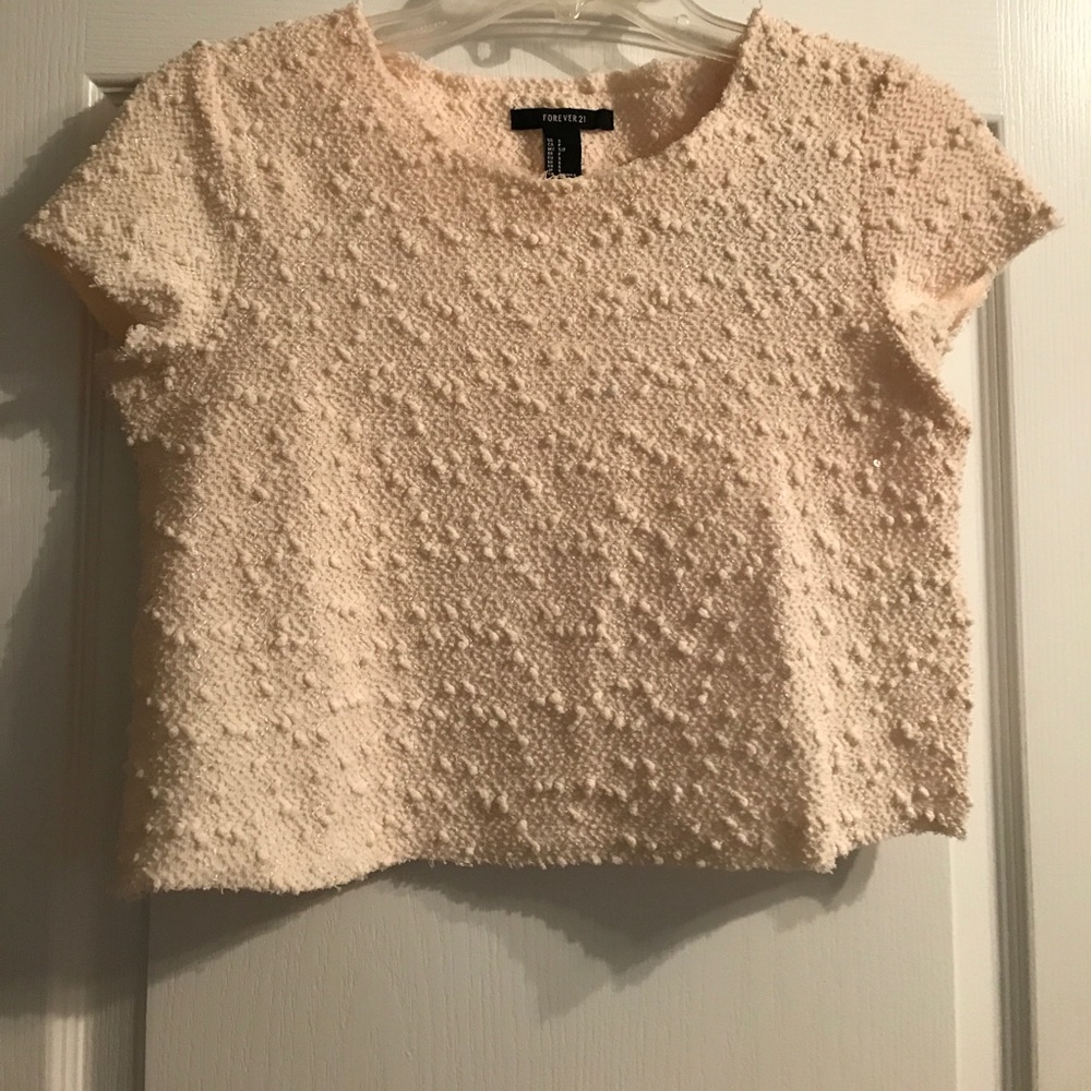 Creme crop top