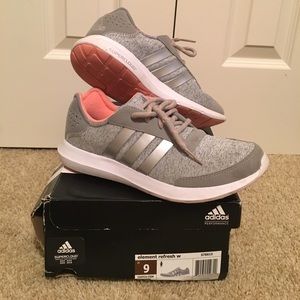 Barely worn Adidas running/casual sneaker