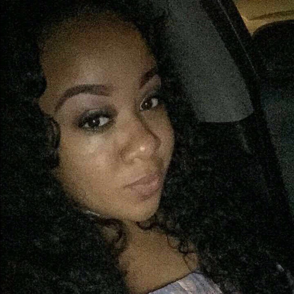 Meet your Posher, Latoya
