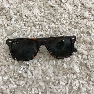 Ray ban style aviators