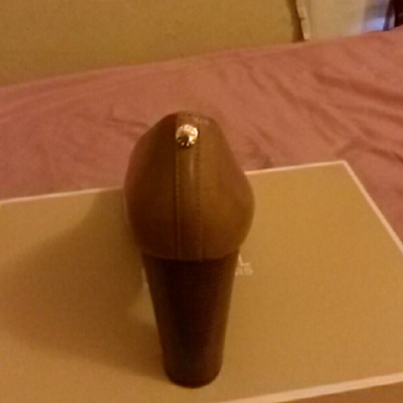 Heels - Picture 3 of 5