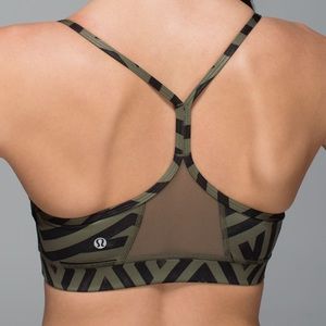 Flow y bra IV chevron shuffle fatigue green black