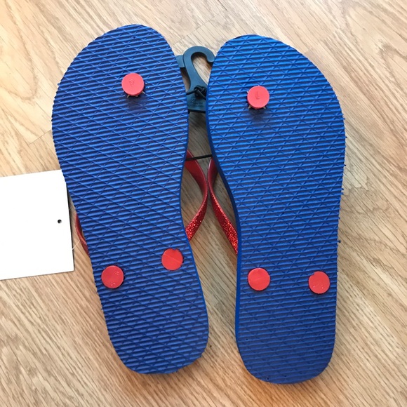 Wonder Woman flip flops - Picture 3 of 3