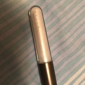 Becca Liquid Glow Gloss