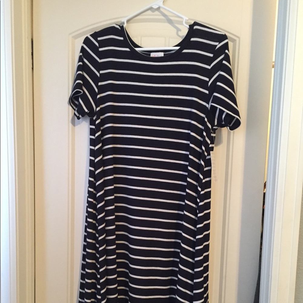 NWT Small Lularoe Carly