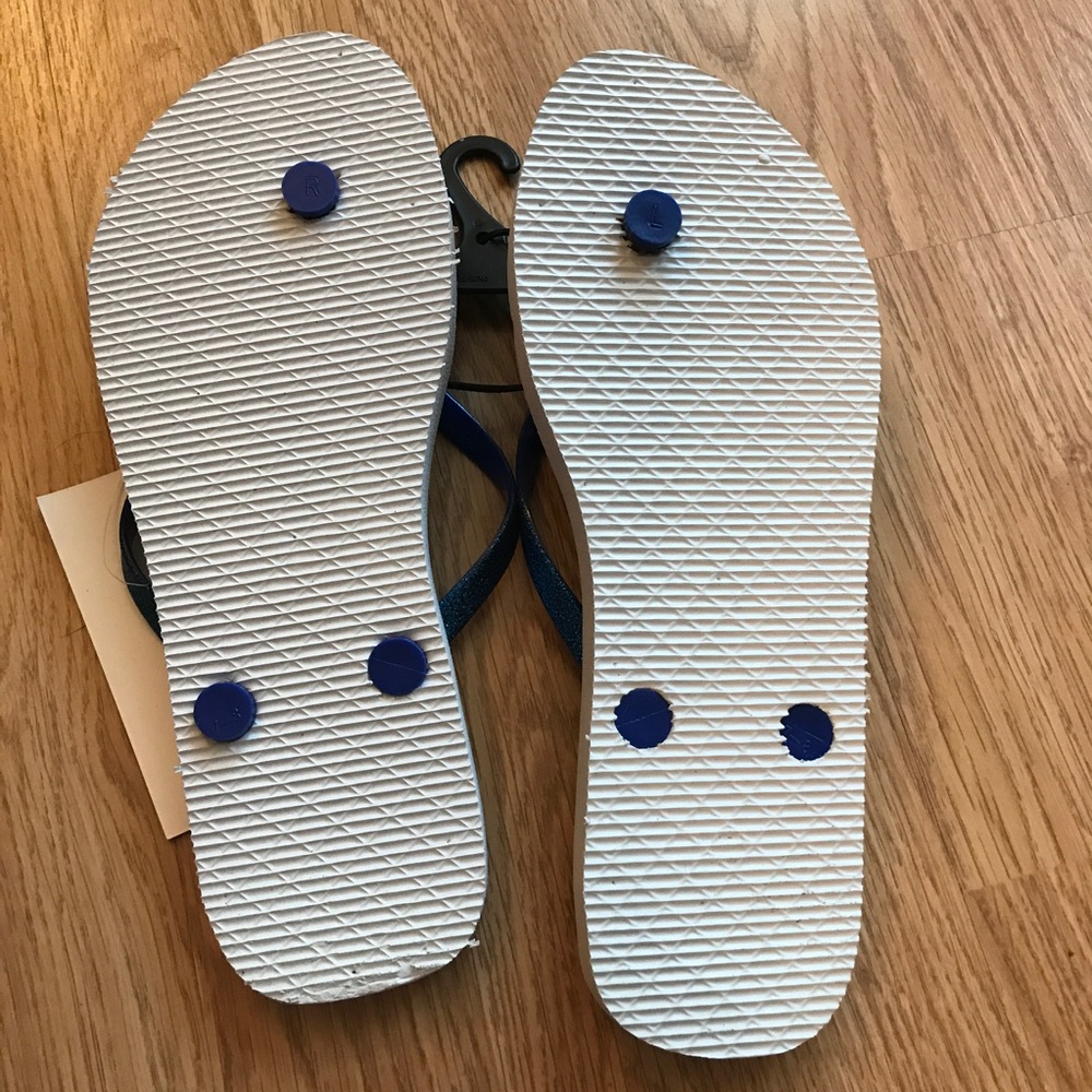 Wonder Woman flip flops - Picture 4 of 4