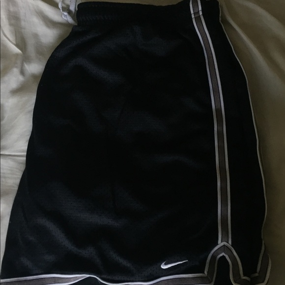 Nike athletic shorts - Picture 2 of 2