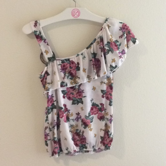 579 Adorable Floral Top Asymmetrical XS - Picture 4 of 4