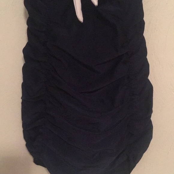 Retro one piece! - Picture 2 of 4