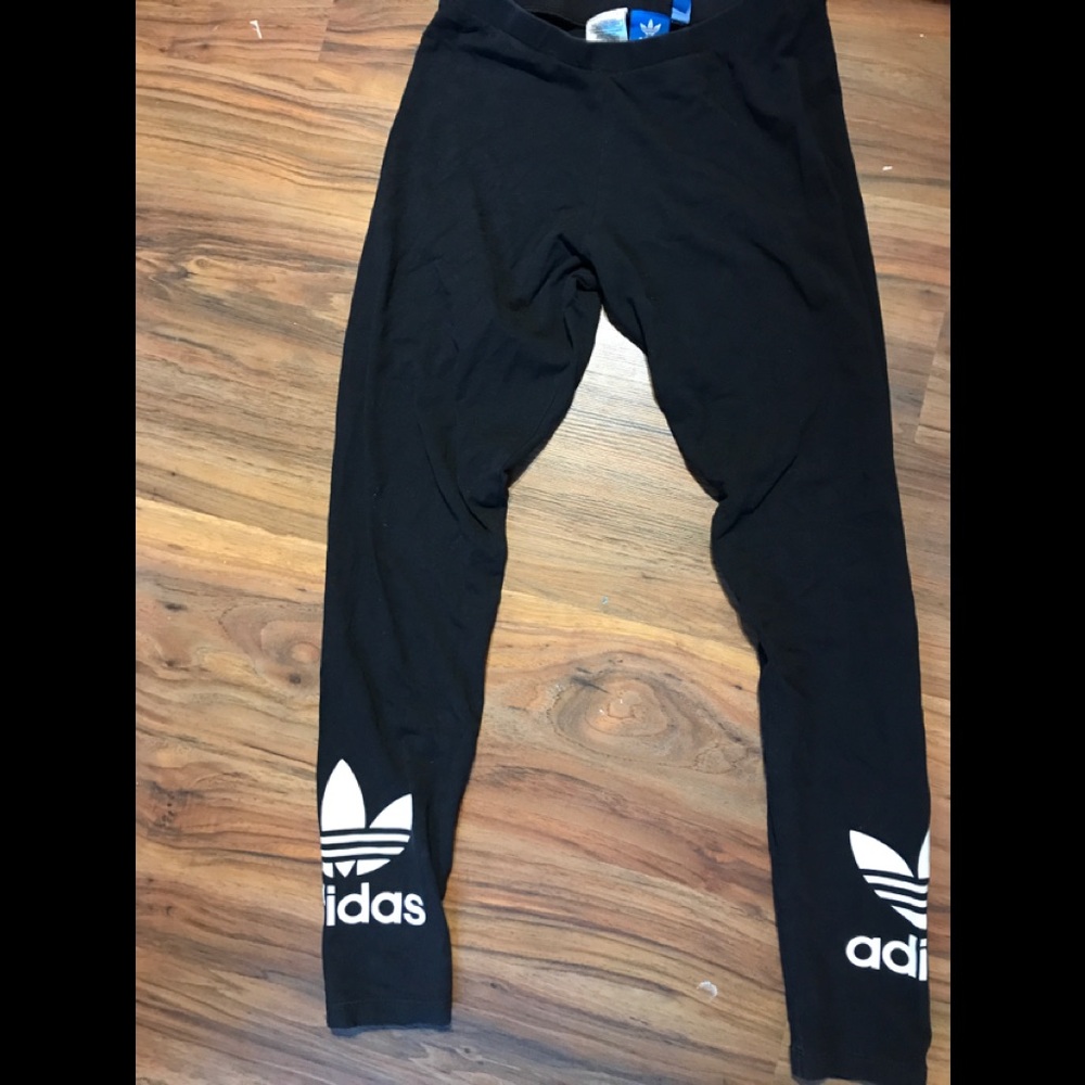 BLACK ADIDAS LEGGINGS MEDIUM