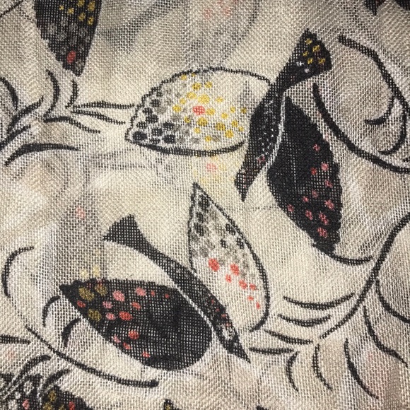 Bird Scarf - Picture 2 of 4