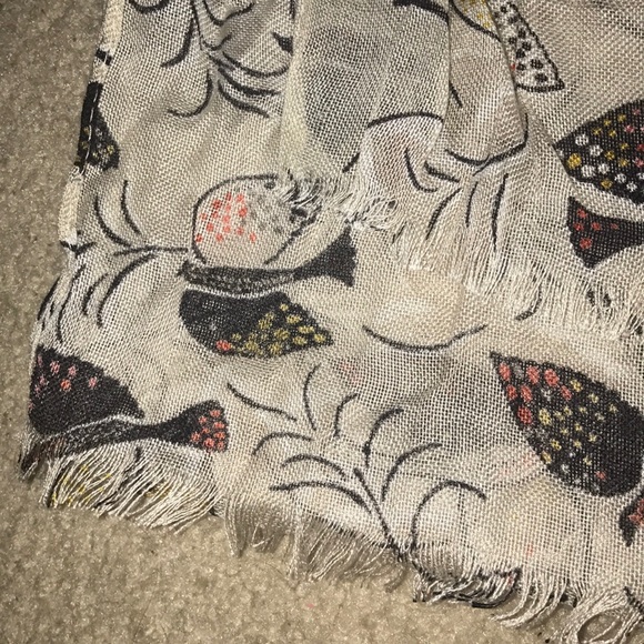 Bird Scarf - Picture 3 of 4