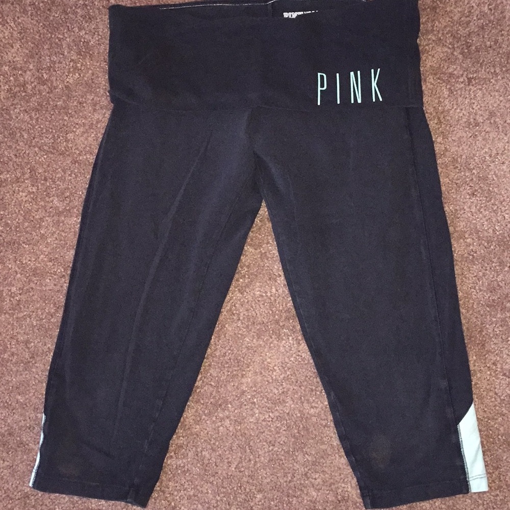 Victoria secret pink cropped yoga pants